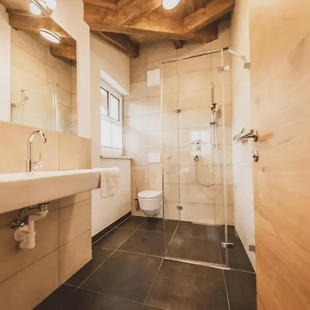 شاليه Anna ليوغانغ